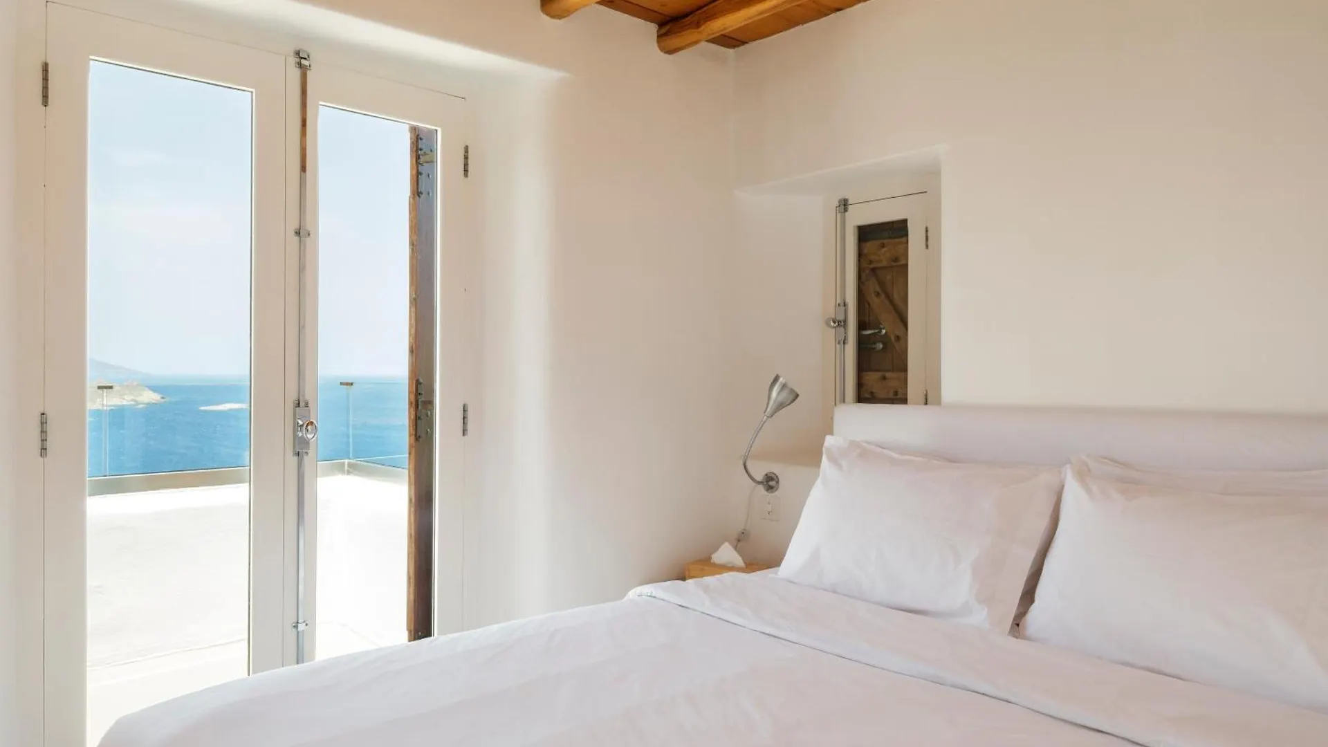 Villa Levi'S By Ethos Hospitality - Tennis Court Panormos