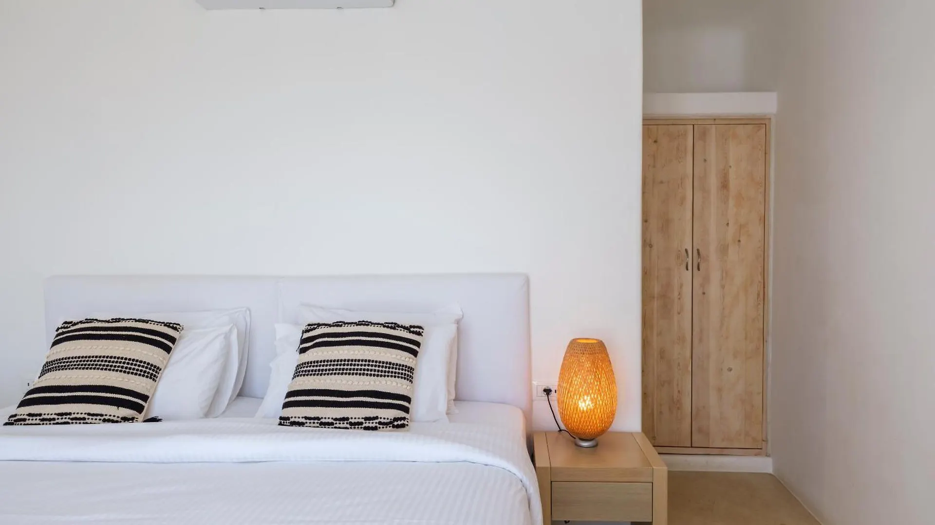 Villa Levi'S By Ethos Hospitality - Tennis Court Панормос-Миконос Греция
