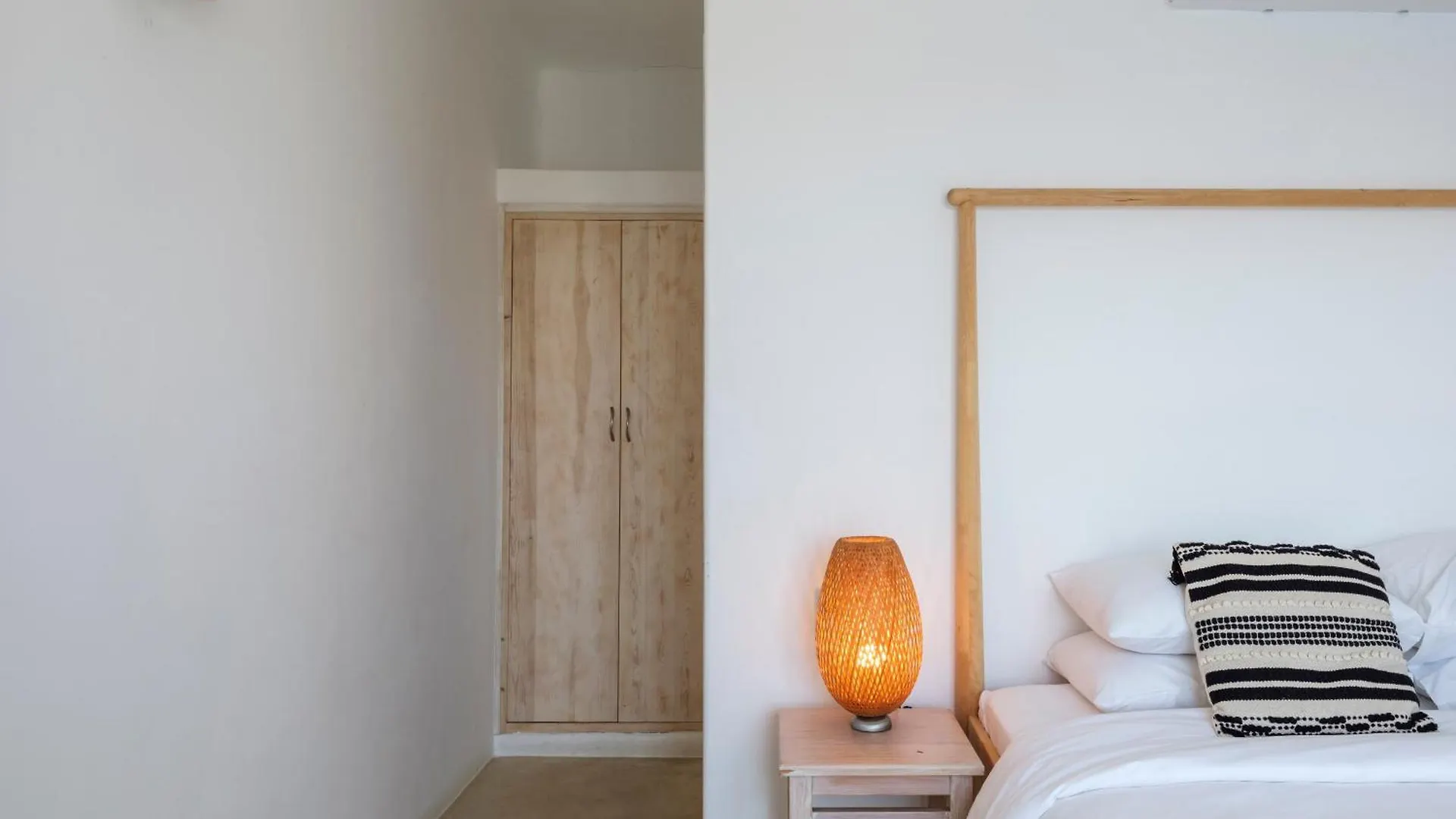 Villa Levi'S By Ethos Hospitality - Tennis Court Panormos  Griechenland